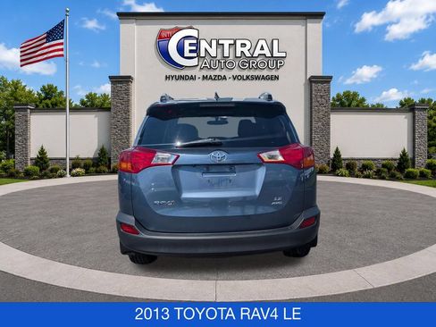 Used 2013 Toyota RAV4 LE AWD/4WD image 7