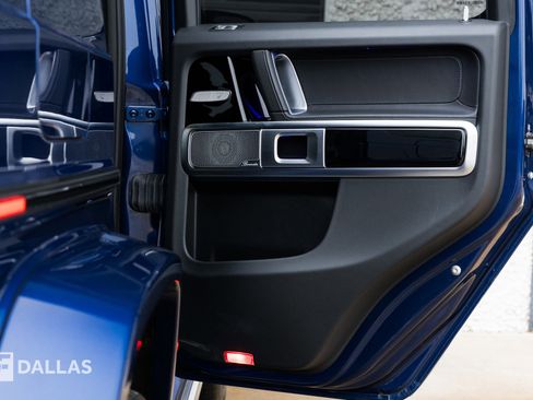 Used 2022 Mercedes-Benz G 63 AMG 4MATIC w/ G Manufaktur Interior Package image 34