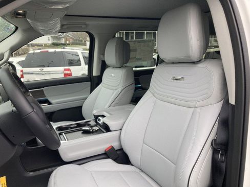 Used 2026 Ford Expedition Max Platinum w/ Platinum Ultimate Package image 11