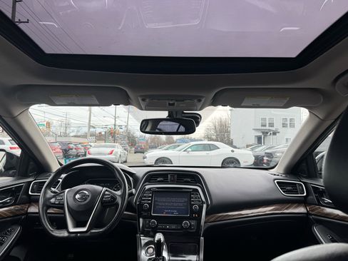 Used 2016 Nissan Maxima Platinum image 12