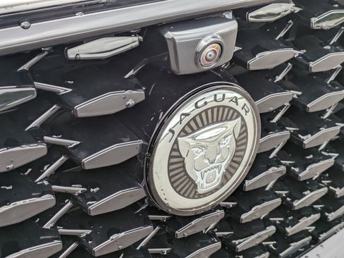 New 2026 Jaguar F-PACE R-Dynamic S image 30