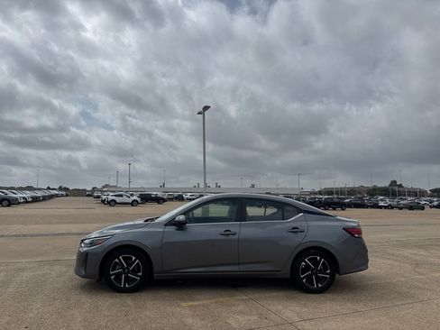 Certified 2024 Nissan Sentra SV FWD image 13