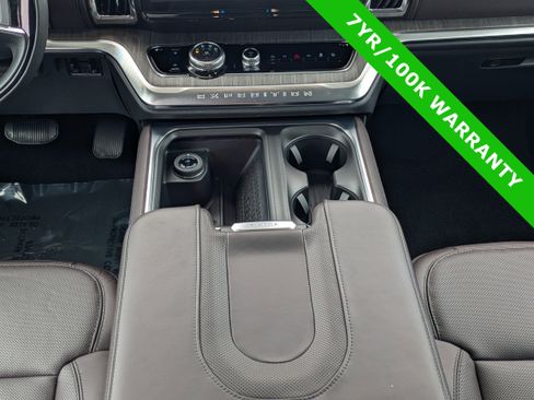 Certified 2025 Ford Expedition Platinum w/ Platinum Ultimate Package image 23