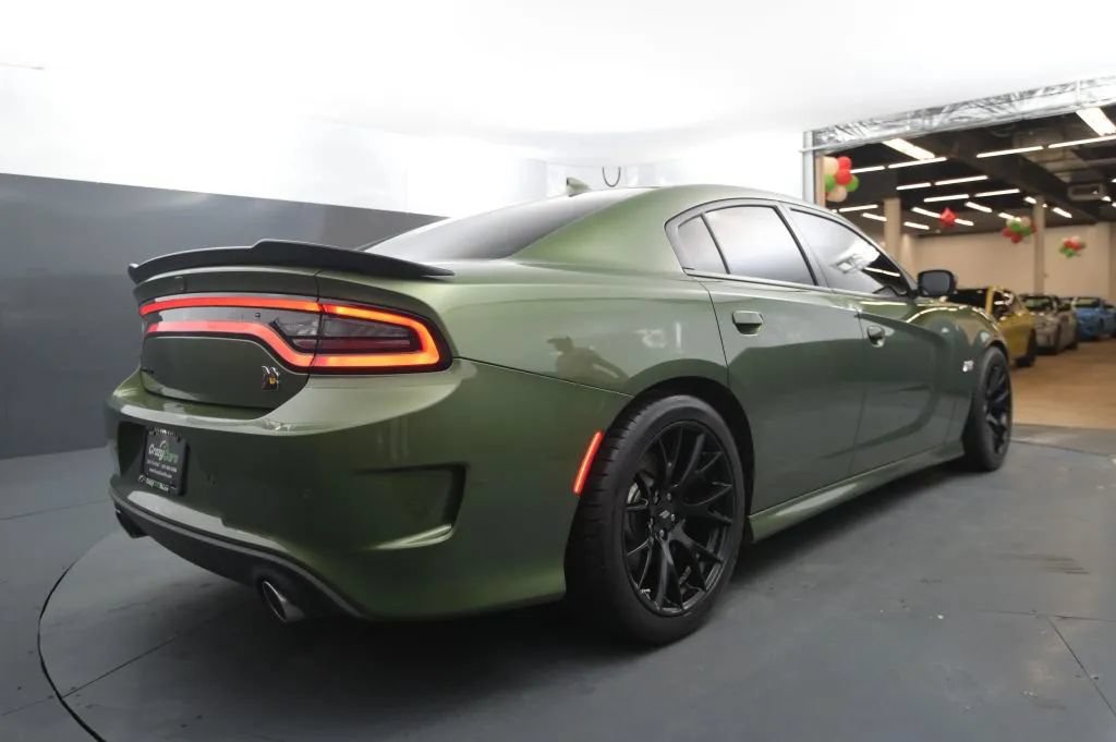 Used 2018 Dodge Charger R/T Scat Pack w/ Dynamics Package RWD image 5