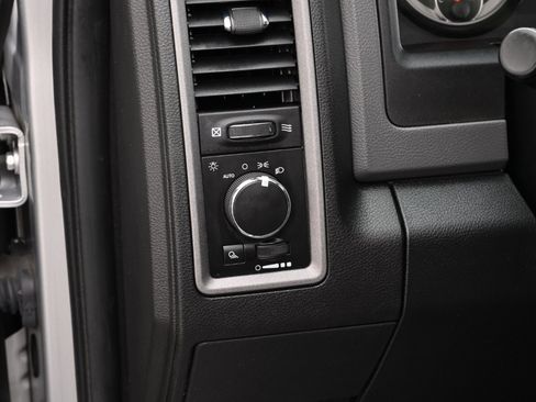 Used 2016 RAM 1500 Tradesman w/ Popular Equipment Group AWD/4WD image 19