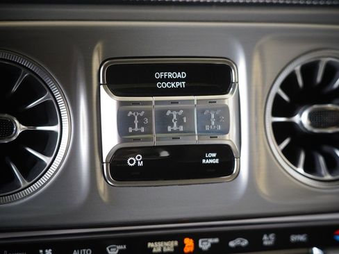 Certified 2025 Mercedes-Benz G 63 AMG 4MATIC image 27