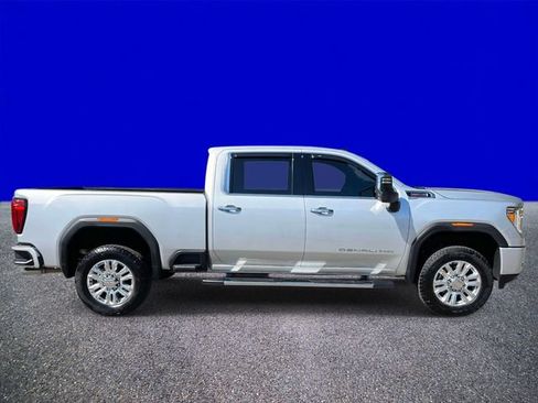Used 2022 GMC Sierra 2500 Denali w/ Denali Ultimate Package AWD/4WD image 2