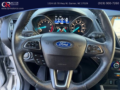 Used 2017 Ford Escape Titanium FWD image 11