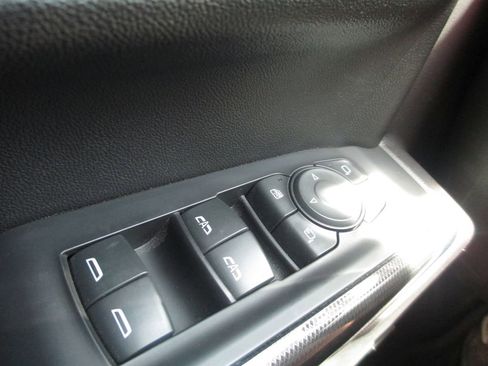 Used 2021 GMC Sierra 1500 AT4 w/ AT4 Premium Package AWD/4WD image 32