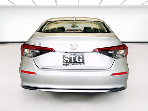 Used 2024 Honda Civic LX image 5