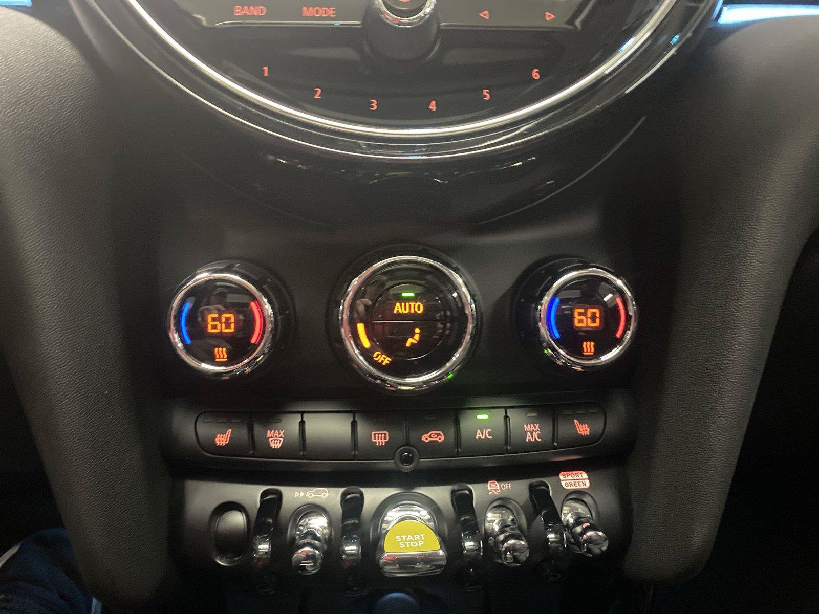 Used 2024 MINI Cooper SE FWD image 21