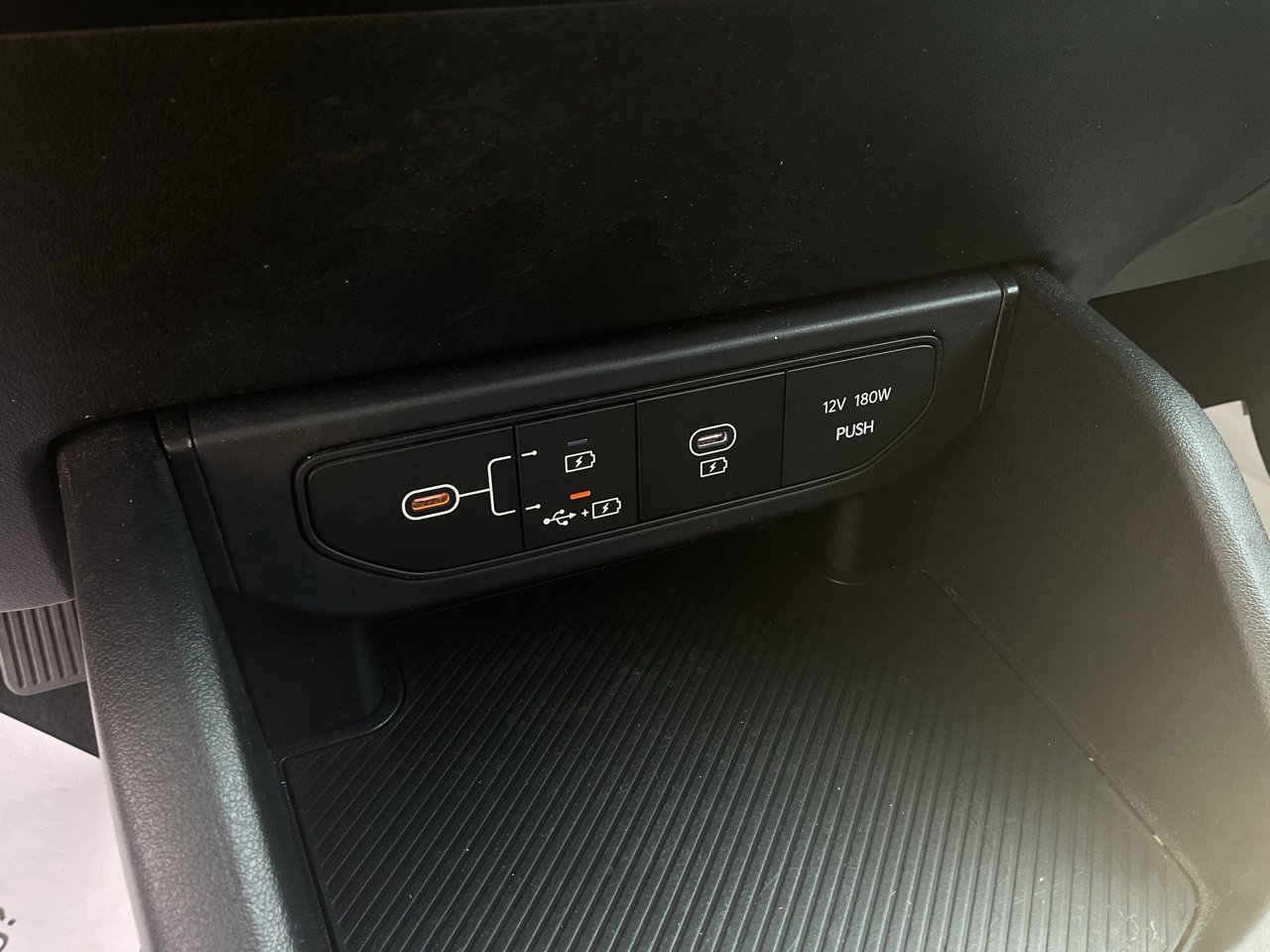 Used 2025 Kia K4 FWD image 9