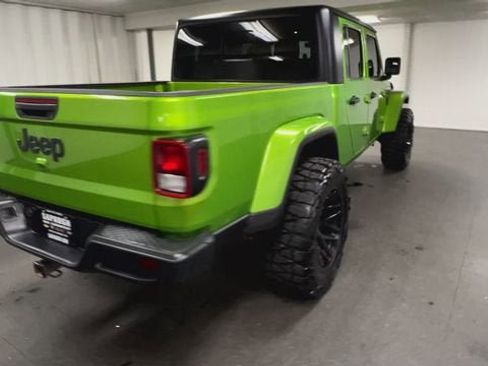 Used 2025 Jeep Gladiator Sport AWD/4WD image 8