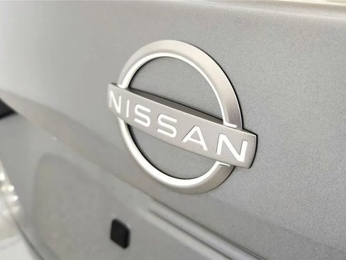 Used 2024 Nissan Sentra SV FWD image 16