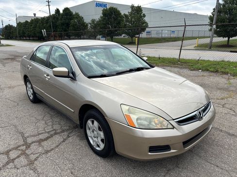 Used 2007 Honda Accord LX image 1