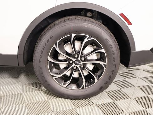 New 2026 Lincoln Nautilus Premier image 18