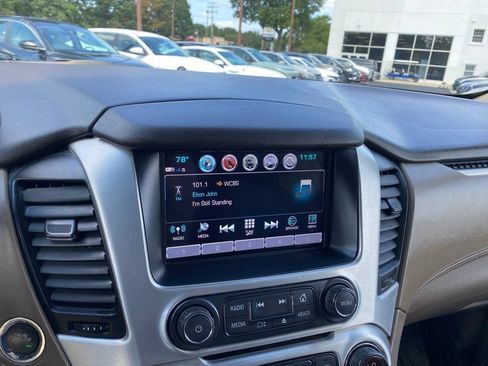 Used 2018 GMC Yukon SLT w/ Premium Edition AWD/4WD image 14