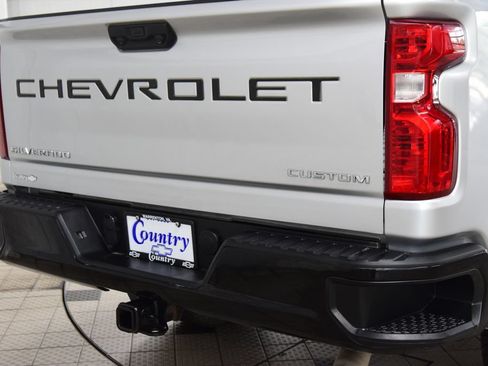 Used 2022 Chevrolet Silverado 2500 Custom w/ Custom Value Package AWD/4WD image 22