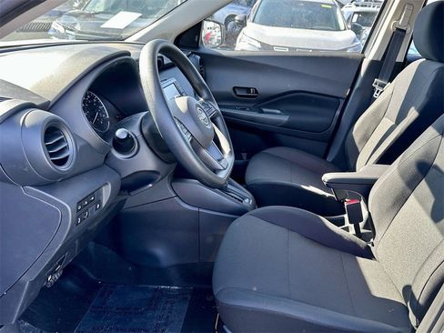 Used 2025 Nissan Kicks Play S image 26