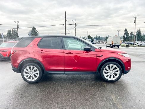Used 2022 Land Rover Discovery Sport S image 5