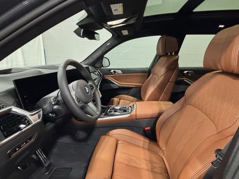 New 2027 BMW X7 xDrive40i w/ Executive Package AWD/4WD image 12