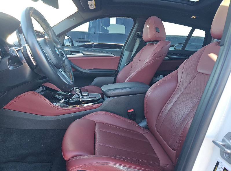 Used 2024 BMW X4 xDrive30i w/ Premium Package AWD/4WD image 2