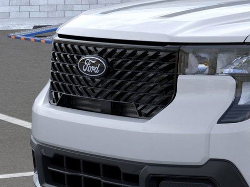 New 2025 Ford Maverick XLT w/ XLT Luxury Package image 18