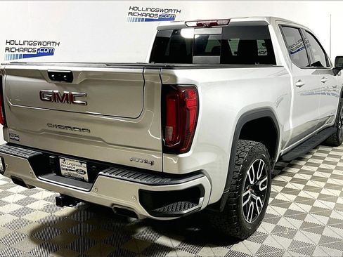 Used 2022 GMC Sierra 1500 AT4 w/ AT4 Premium Package image 9