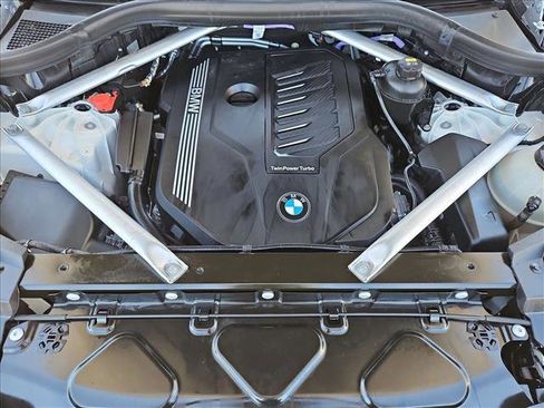 Used 2021 BMW X6 xDrive40i w/ M Sport Package AWD/4WD image 23
