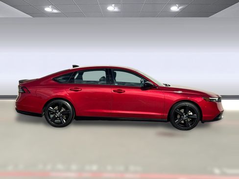 Certified 2023 Honda Accord Sport image 8