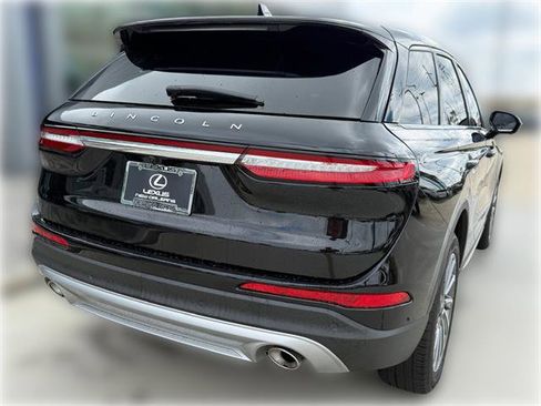 Used 2025 Lincoln Corsair Reserve FWD image 9