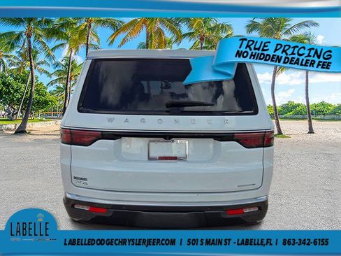 Used 2022 Jeep Wagoneer Series II RWD image 4
