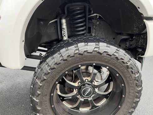 Used 2014 Ford F250 Platinum w/ FX4 Off-Road Package image 17