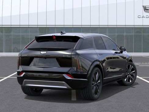 New 2026 Cadillac Optiq Luxury 2 image 35