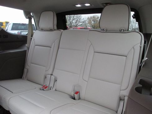 Used 2021 GMC Yukon Denali image 21