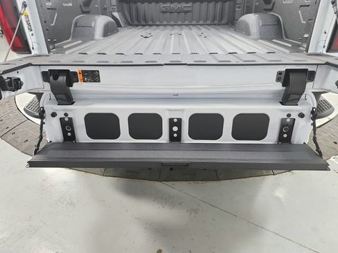 New 2026 GMC Sierra 3500 SLT w/ SLT Convenience Package AWD/4WD image 43