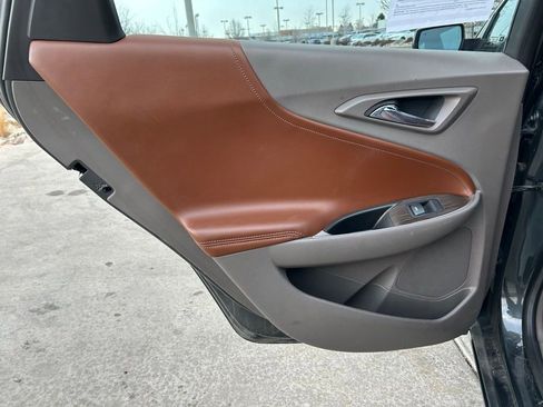 Used 2017 Chevrolet Malibu Premier w/ Premier Sun and Wheel Package image 26