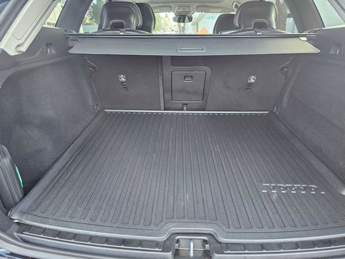 Used 2025 Volvo XC60 B5 Core w/ Protection Package Premier image 17