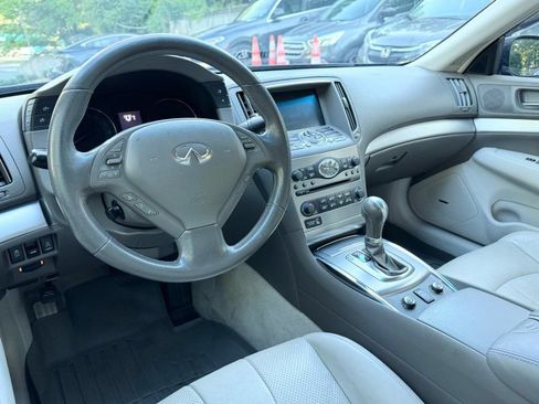 Used 2011 INFINITI G37 x Sedan w/ Premium Pkg AWD/4WD image 13