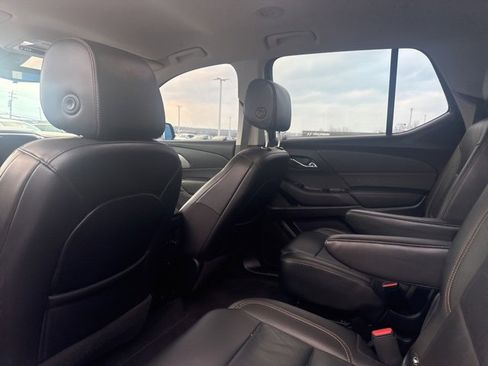 Used 2021 Chevrolet Traverse RS image 7