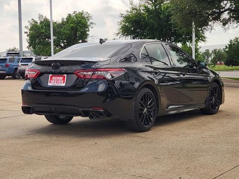 Used 2021 Toyota Camry XSE FWD image 3