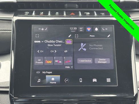 Used 2023 Jeep Grand Cherokee Altitude AWD/4WD image 16