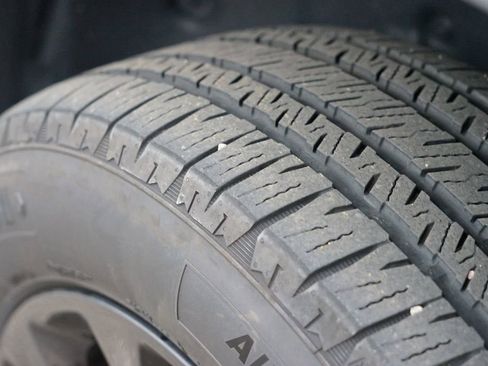 Used 2022 Jeep Wrangler Unlimited Sahara w/ Cold Weather Group image 34