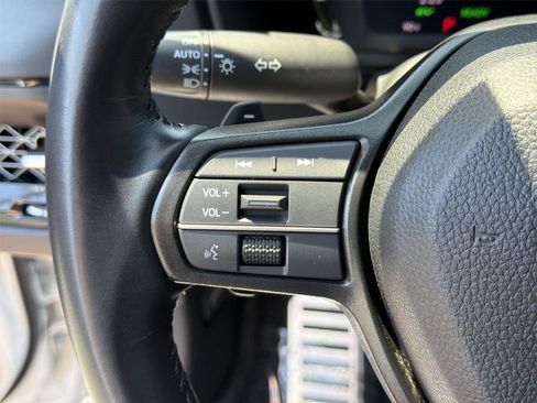 Used 2025 Honda Accord Sport image 24