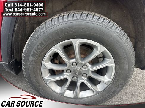 Used 2015 Jeep Grand Cherokee Limited w/ Luxury Group II image 24