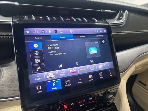 Certified 2024 Jeep Grand Cherokee L Limited w/ Luxury Tech Group II image 47