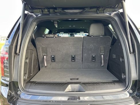 Used 2025 Chevrolet Tahoe LT AWD/4WD image 6