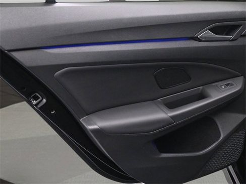 Used 2024 Volkswagen Golf R image 13