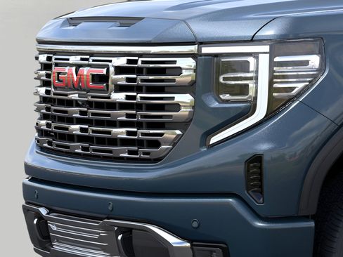 New 2026 GMC Sierra 1500 Denali w/ LPO, Black Badging Package image 13