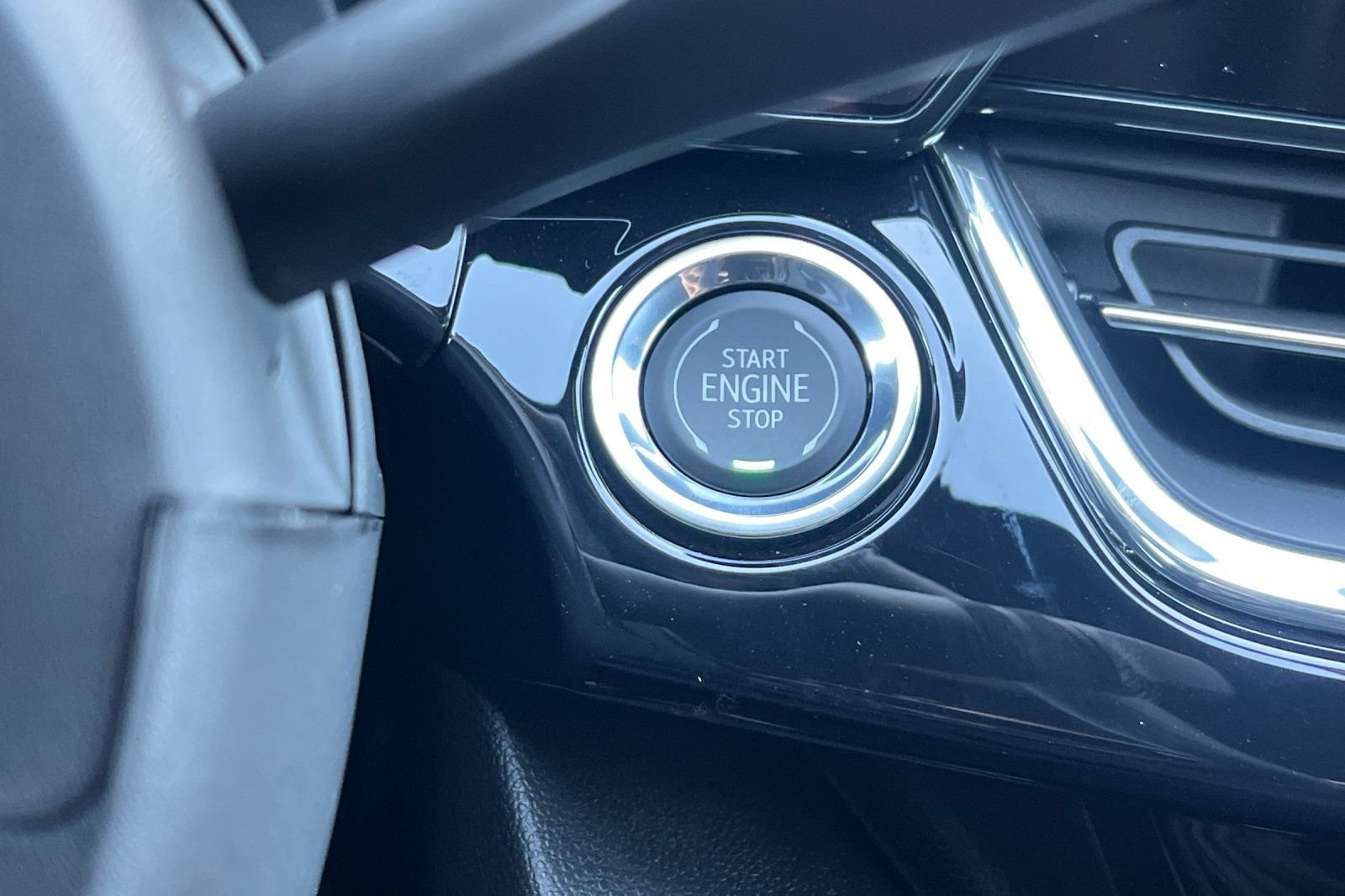 New 2026 Chevrolet Trax RS w/ Sunroof Package FWD image 19
